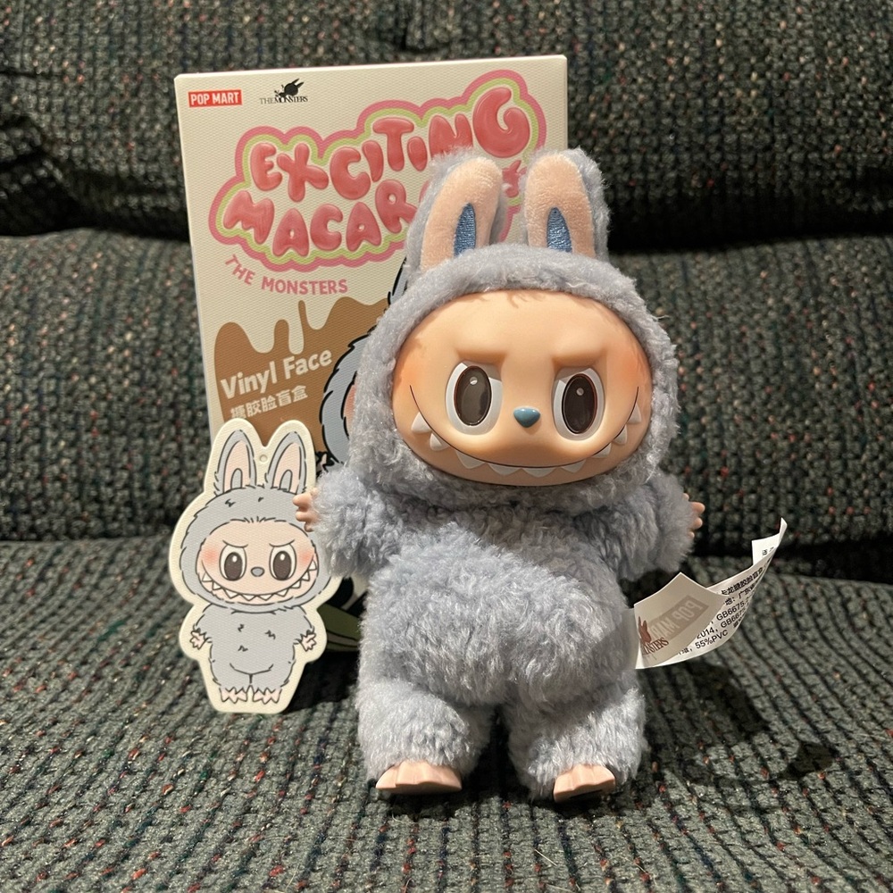*SOLD* POPMART - LABUBU: Exciting Macaron Vinyl Figure - Sea Salt Coconut